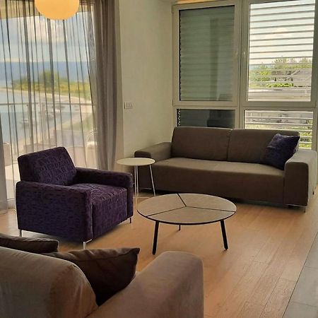 Apartment Iva Omiš Esterno foto