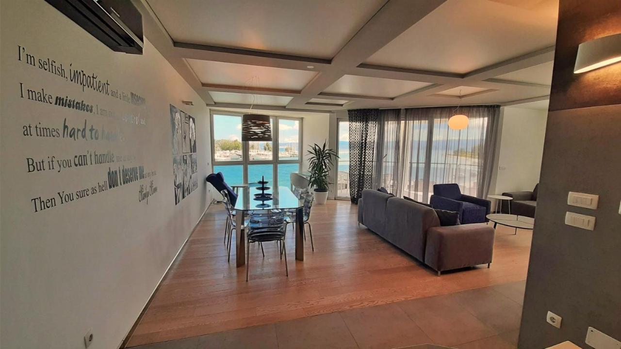 Apartment Iva Omiš Esterno foto