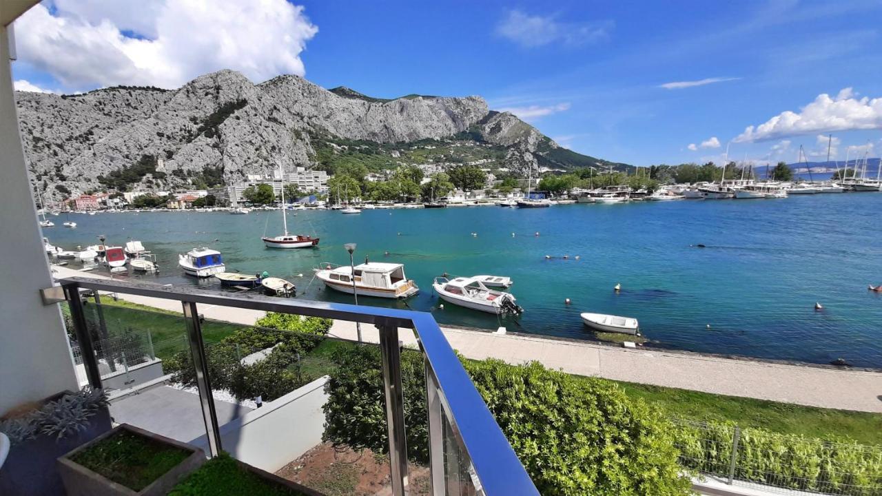 Apartment Iva Omiš Esterno foto