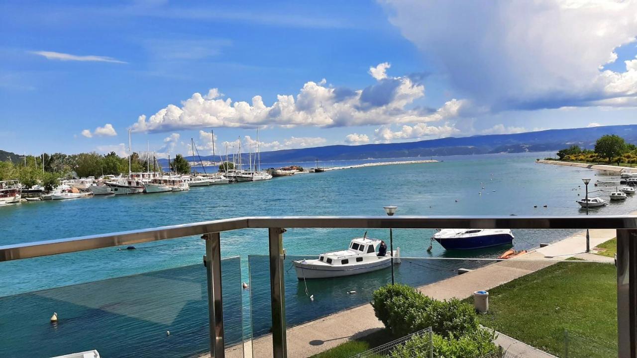 Apartment Iva Omiš Esterno foto
