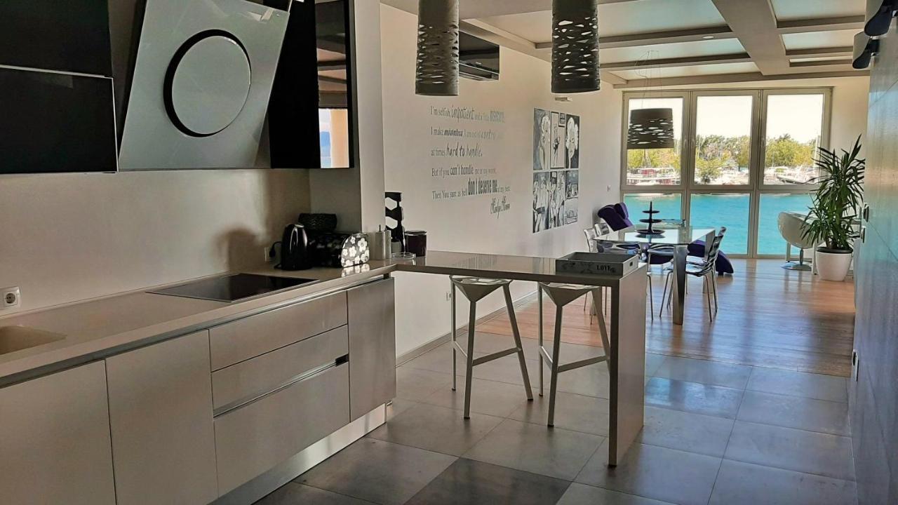 Apartment Iva Omiš Esterno foto