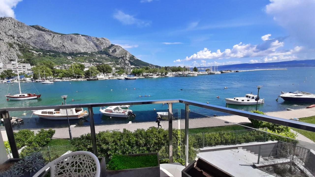 Apartment Iva Omiš Esterno foto